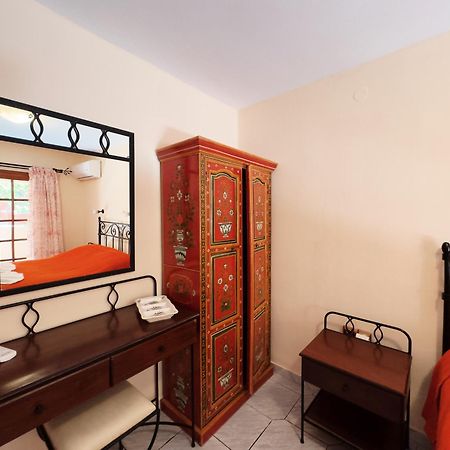 Villa Eleni Seaside Apartments Platanias  Ngoại thất bức ảnh