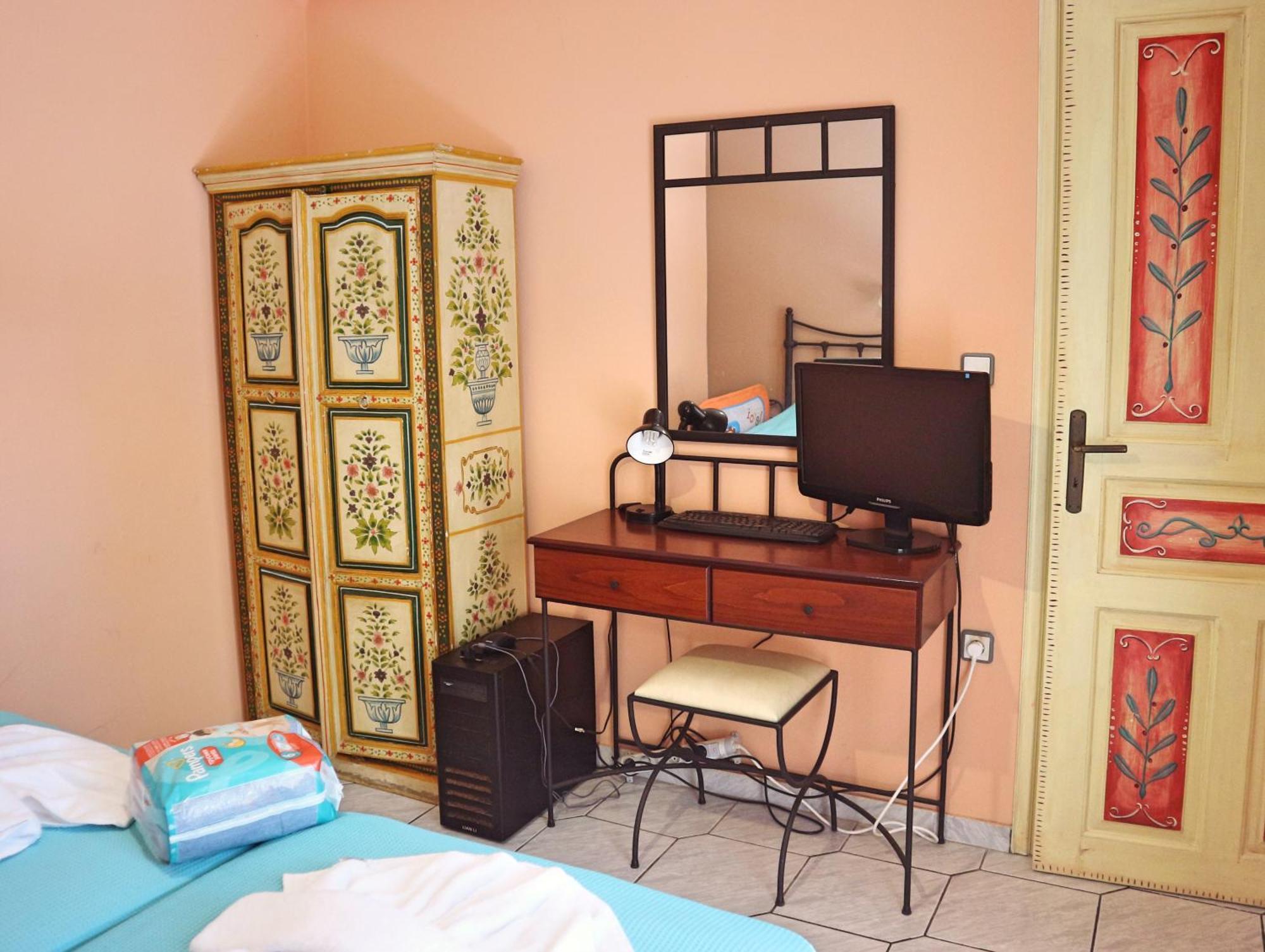 Villa Eleni Seaside Apartments Platanias  Phòng bức ảnh