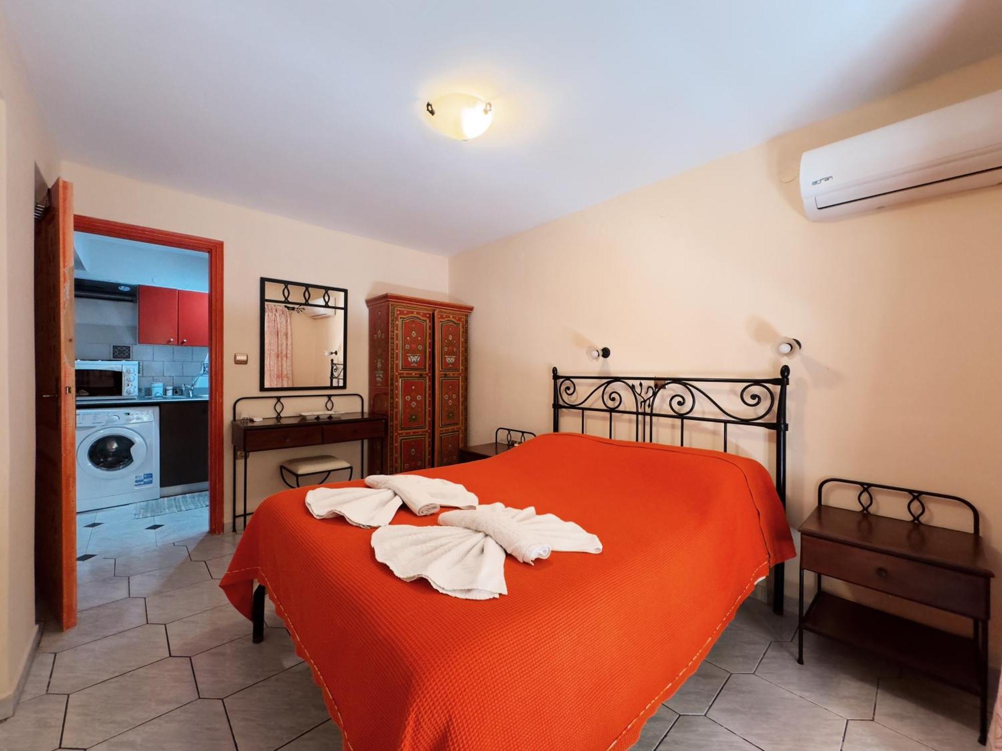 Villa Eleni Seaside Apartments Platanias  Ngoại thất bức ảnh